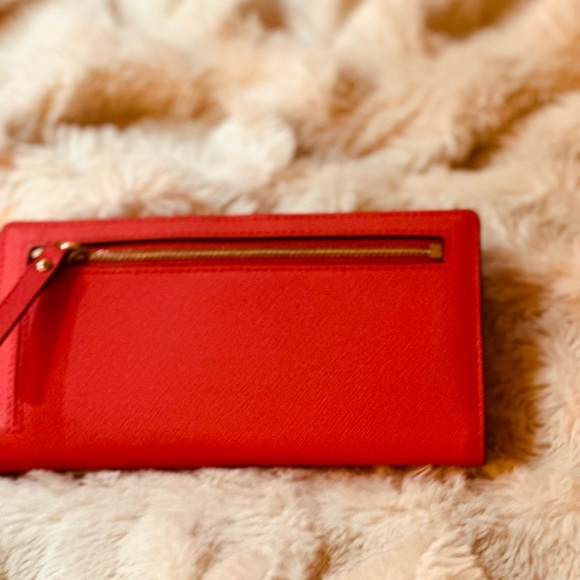 Beautiful Kate Spade Snap Wallet - Picture 4 of 10